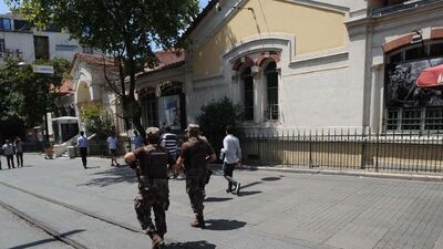 İstiklal'de 'Fransa' alarmı!