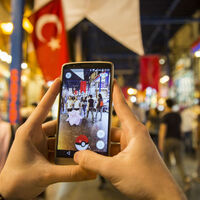 Dikkat Pokemon GO bedensel sorunlara yol açabiliyor...