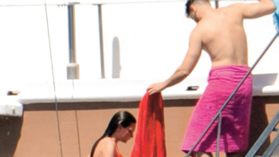 Aşıklar mavi turda