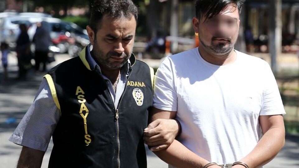 "İki kadın gelecek cinsel ilişkiye gireceğiz"