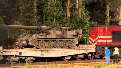 Polis obüslere el koydu!