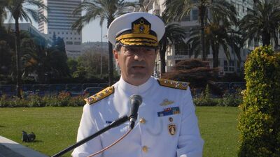 "Komutanlar bilinmeyen yere götürüldü"