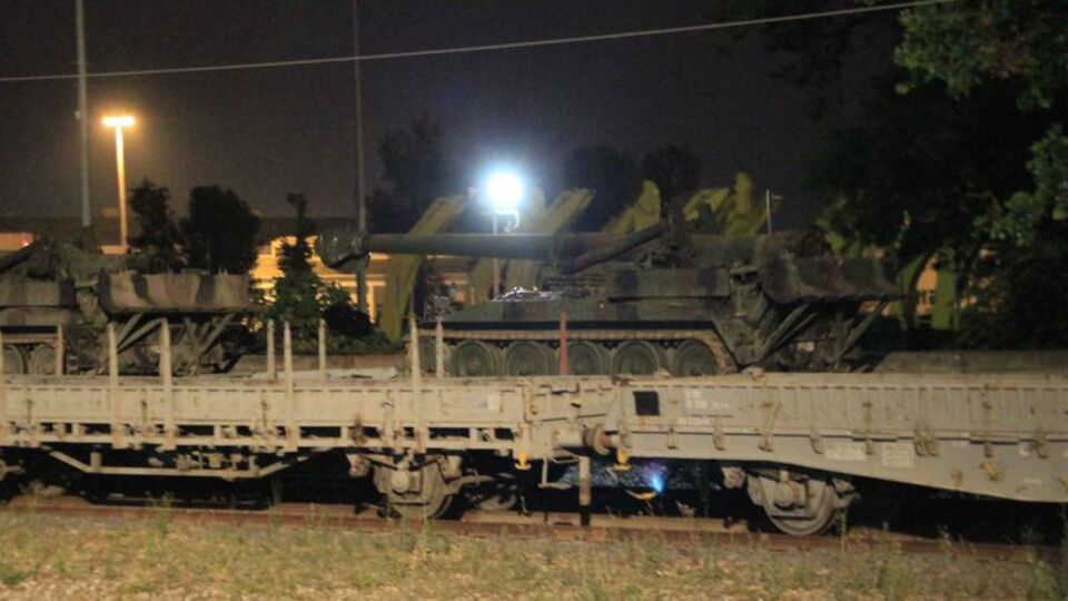 Darbe girişimi 'WhatsApp'ta!