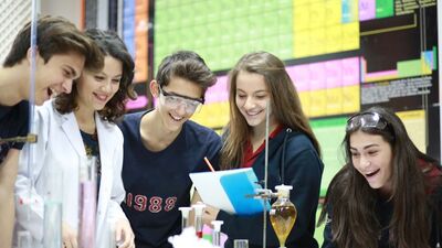 Adres yine açık lise