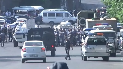 Ermenistan'da polis karakoluna silahlı baskın!