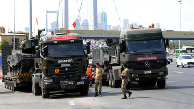 Boğaziçi Köprüsü'nü kapatan tanklarla ilgili son durum