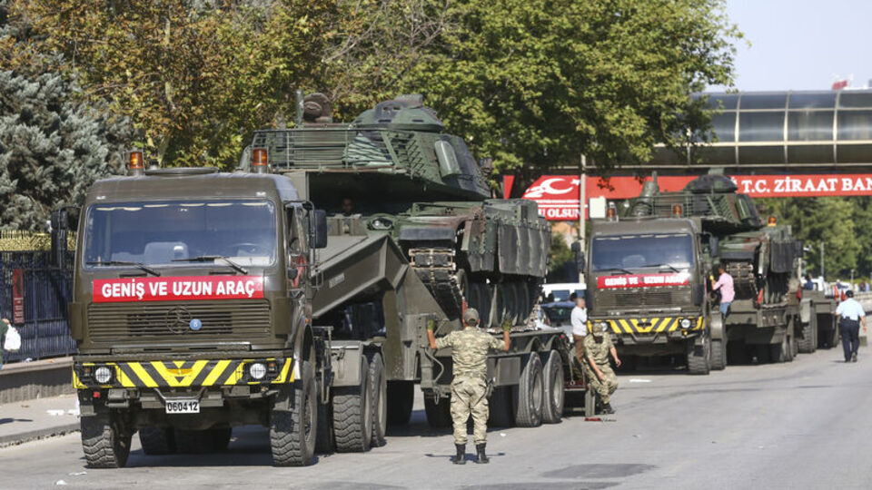 Darbe girişiminin önlenmesinde '200 tank' detayı!