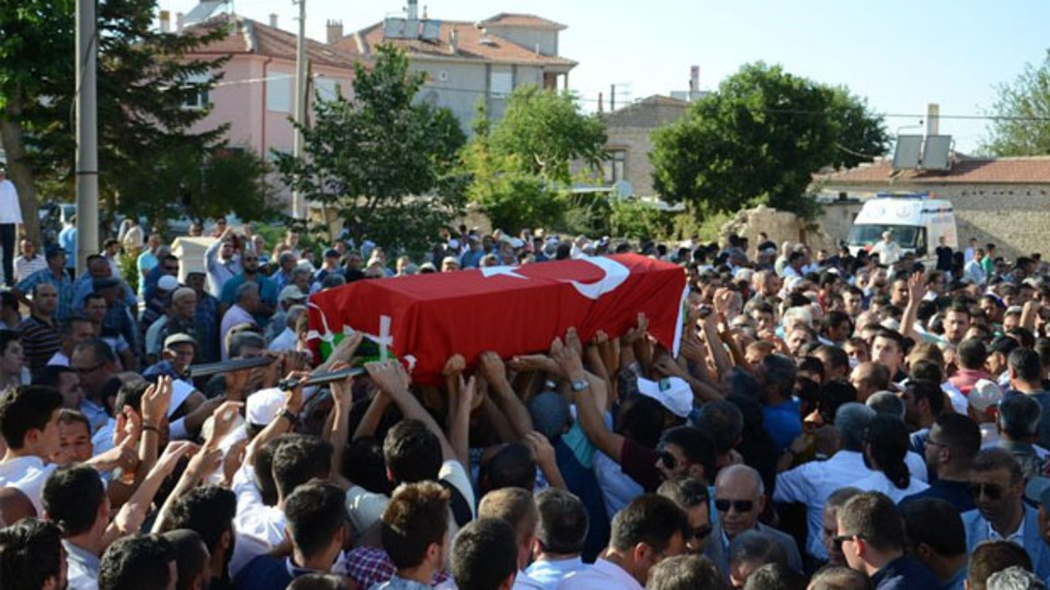 Babasıyla telefonda konuşurken bomba atıldı ve ...