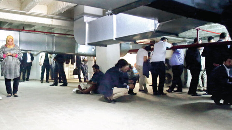 Vekil sığınağı bulamadı!