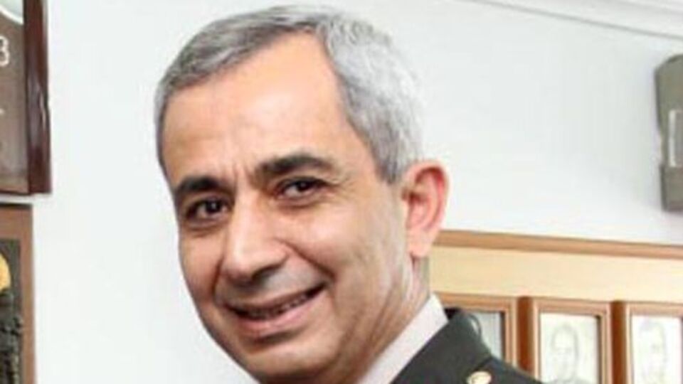 Tuğgeneral Şimşek teslim oldu