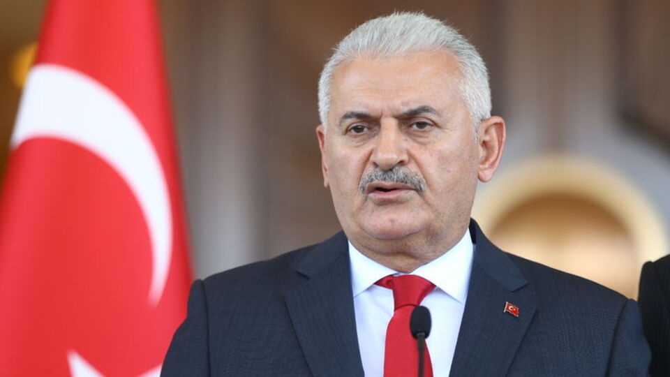 Gözyaşlarını tutamadı: Öyle bir cevap vereceğiz ki dünya görecek