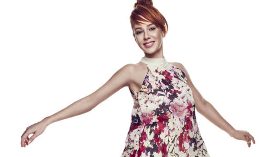 Elçin Sangu'ya 250 bin liralık jest