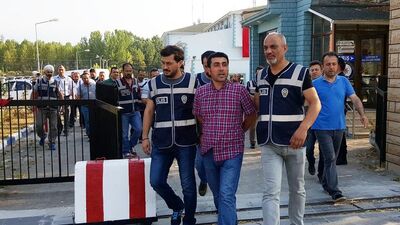 Darbe girişimi sonrası yargıda 'paralel' tutuklama!