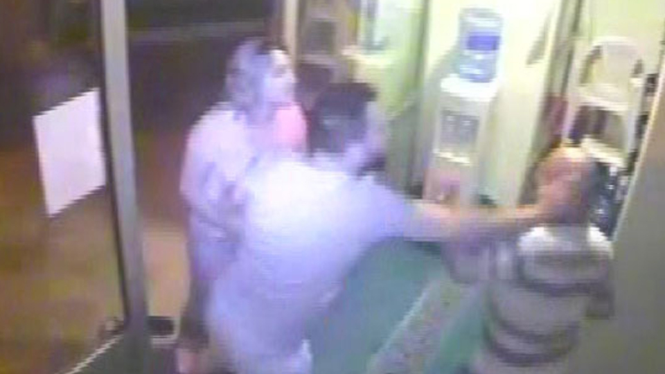 Sela okuyan müezzinin tartaklanması olayında 3 gözaltı