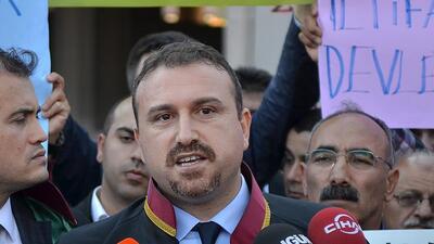 FETÖ'cü polislerin avukatı davadan çekildi