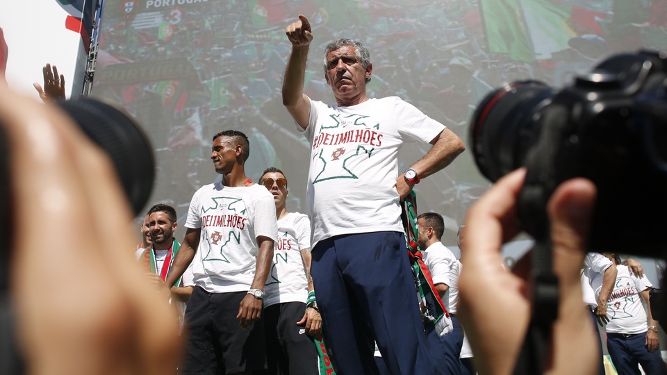 Portekiz, Santos ile uzattı