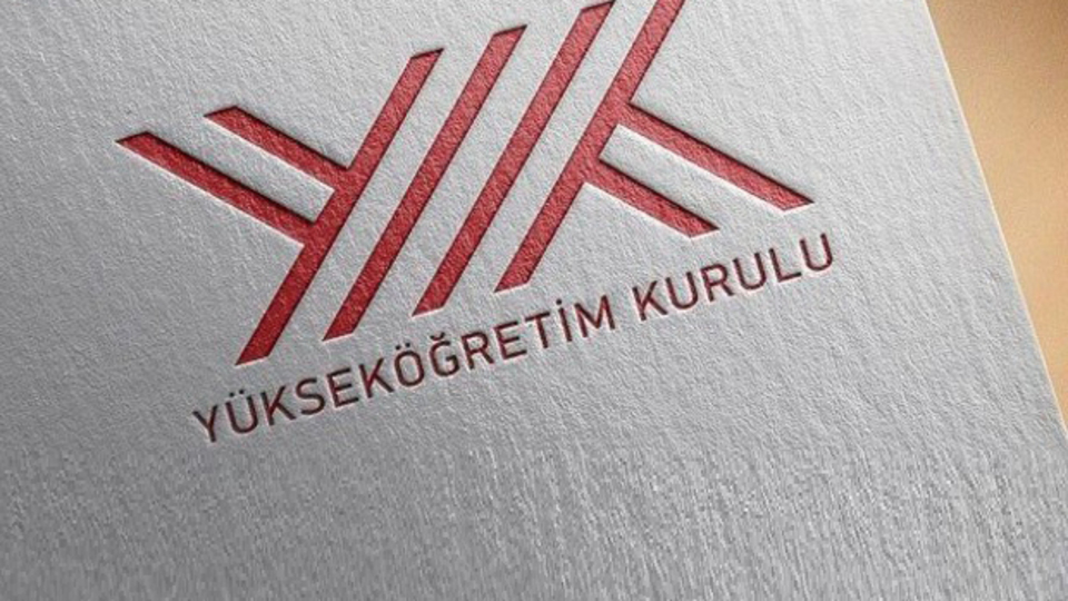 Akademisyenlere yurtdışı yasağı