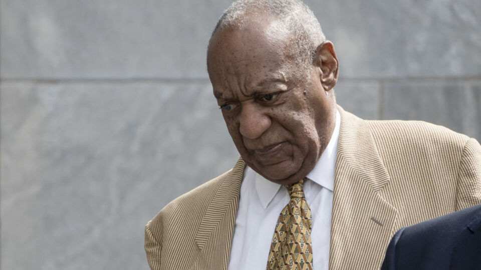 Bill Cosby kör oldu!