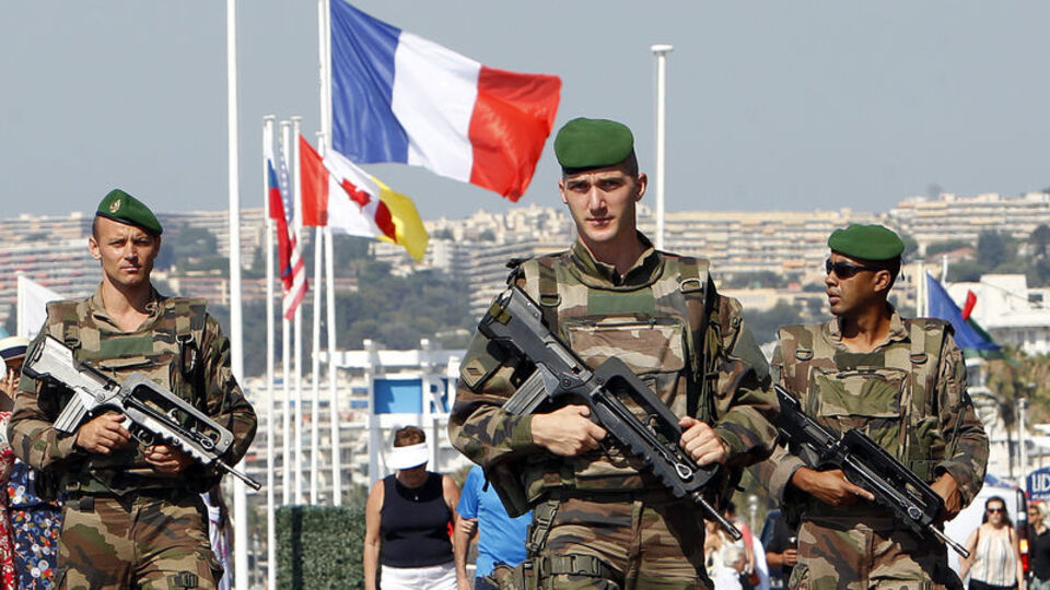 Fransa bir terör saldırısıyla OHAL ilan etmişti