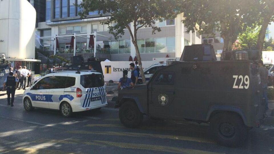 Sütlüce'de hareketlilik! Silahlı kişi üniversiteye saklandı