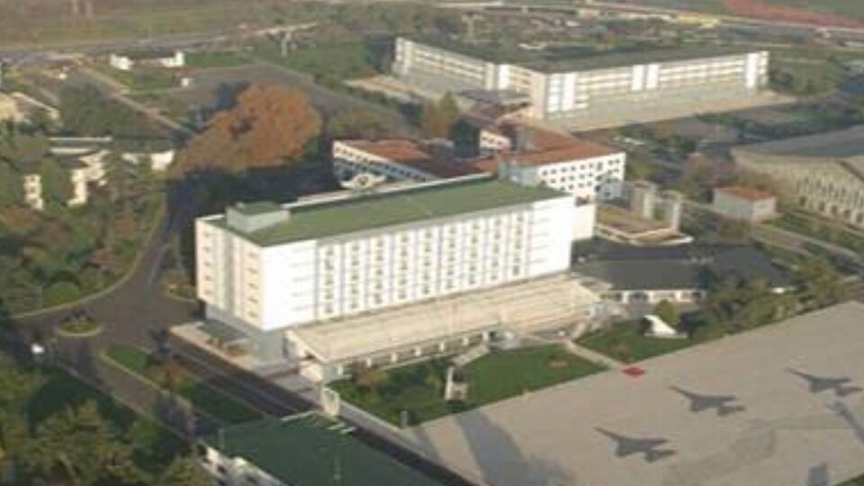 Toplantının şifresi: Sönmezateş'in misafiriyiz