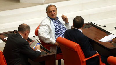 Oktay Vural o geceyi anlattı: Meclis'e yürüyerek girseydik belki de...