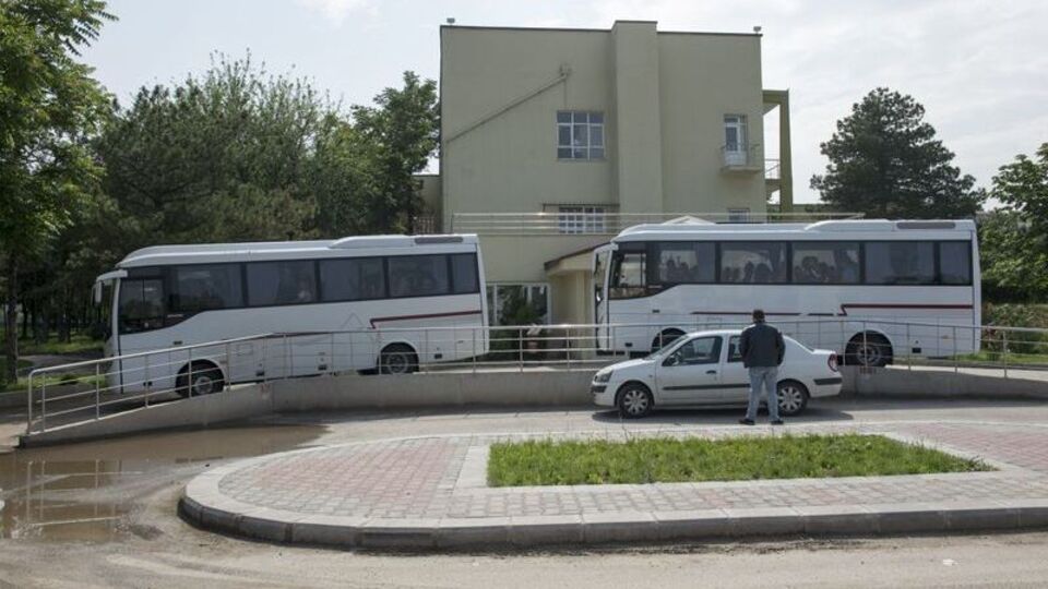 Darbeci eşlerine KPSS soruşturması