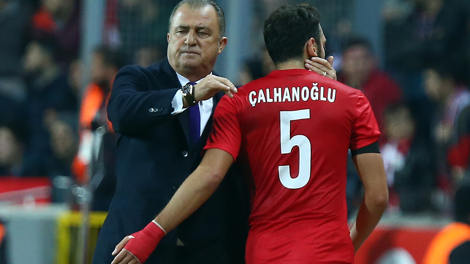 Çalhanoğlu sitem etti!