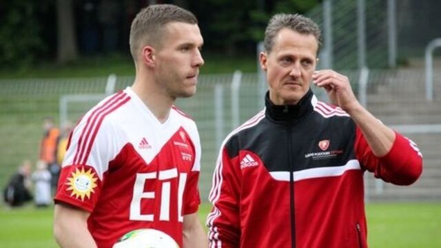 Schumacher için futbol maçı