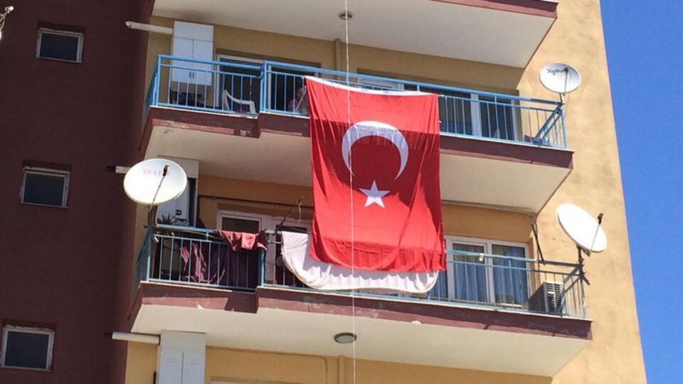 Şehit ateşi İzmir'e düştü