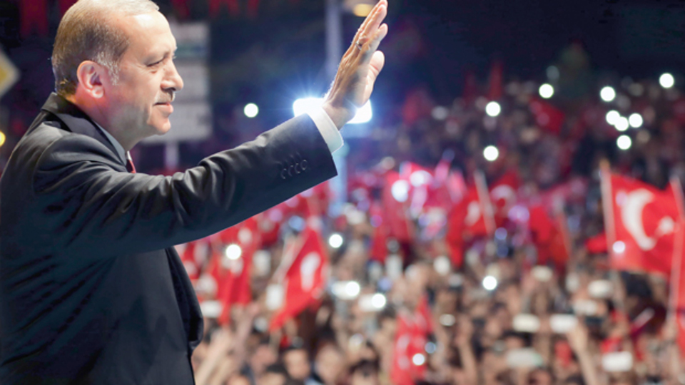 "Gün olur asra bedel"