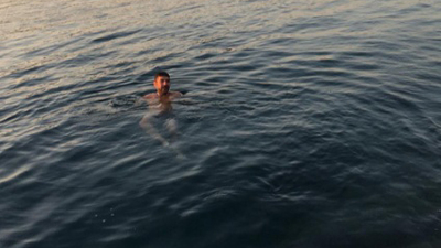 Ünlü oyuncu kendini Boğaz'a attı