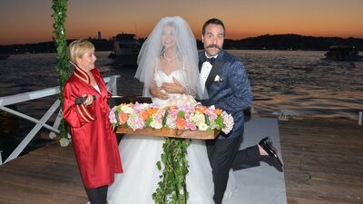 Bir hafta gecikmeli düğün