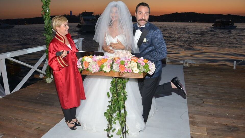 Bir hafta gecikmeli düğün