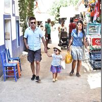 Babasını kıskandı