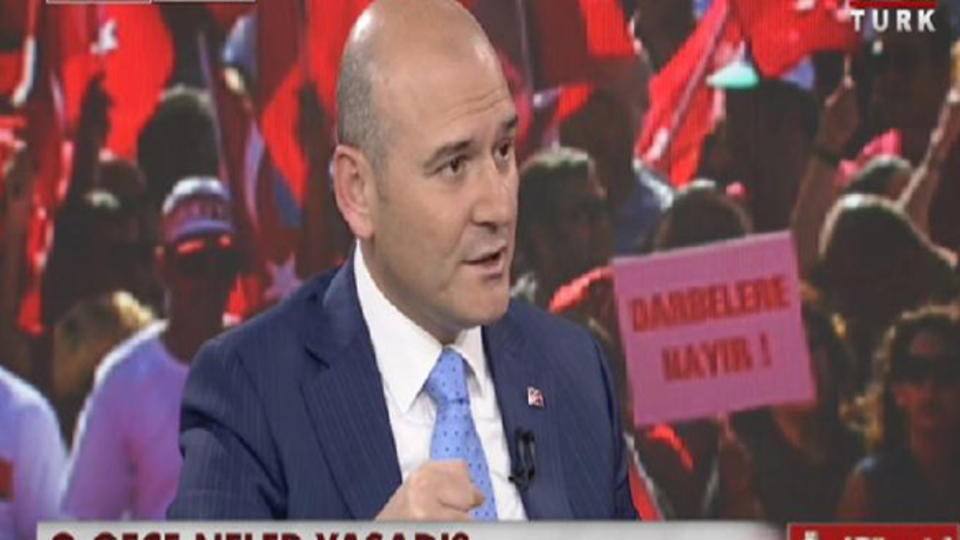 Bakan Soylu: TRT'ye gittiğimizde asker oradaydı