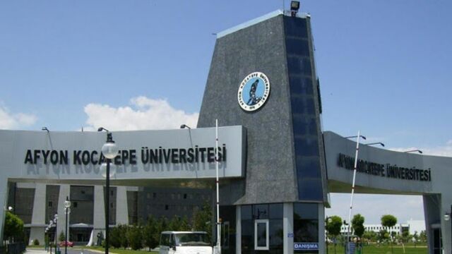 32 akademisyen daha görevden uzaklaştırıldı