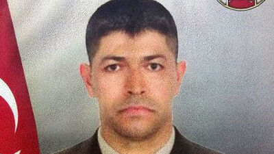 Darbeci generali alnından vurmuştu...