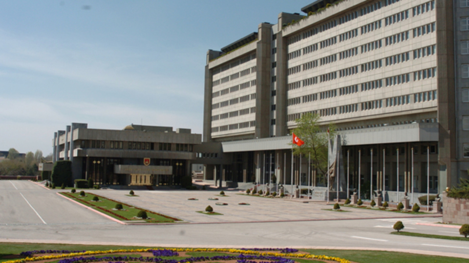 Kara Kuvvetleri Komutanlığı'ndan ihraç edilen general, subay ve astsubaylar