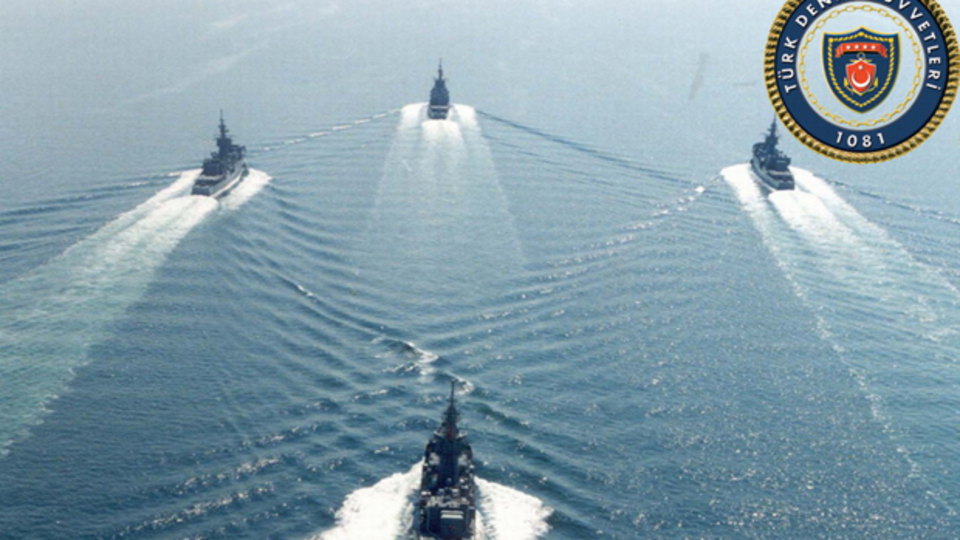 Deniz Kuvvetleri'nde ihraç edilen amiral, subay ve astsubaylar