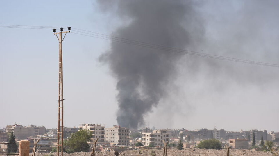 Suriye'de şiddetli patlamalar! Türkiye'den de yaralananlar var