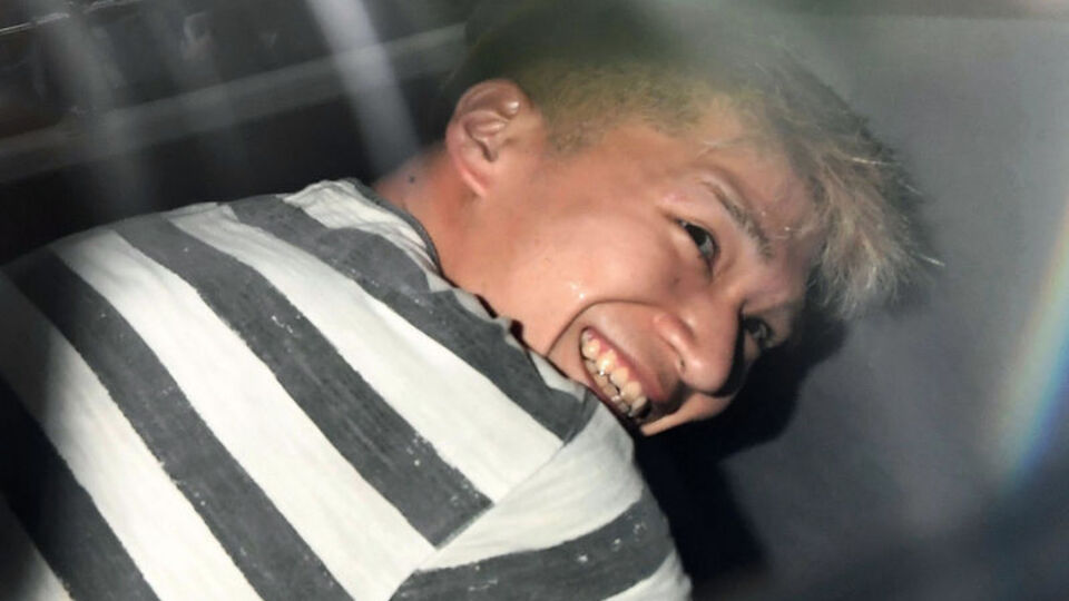 Japonya'daki katliamın ardından böyle güldü!