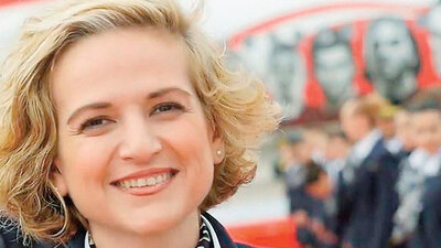 Reklamdaki kabin amiri de çıkarıldı!