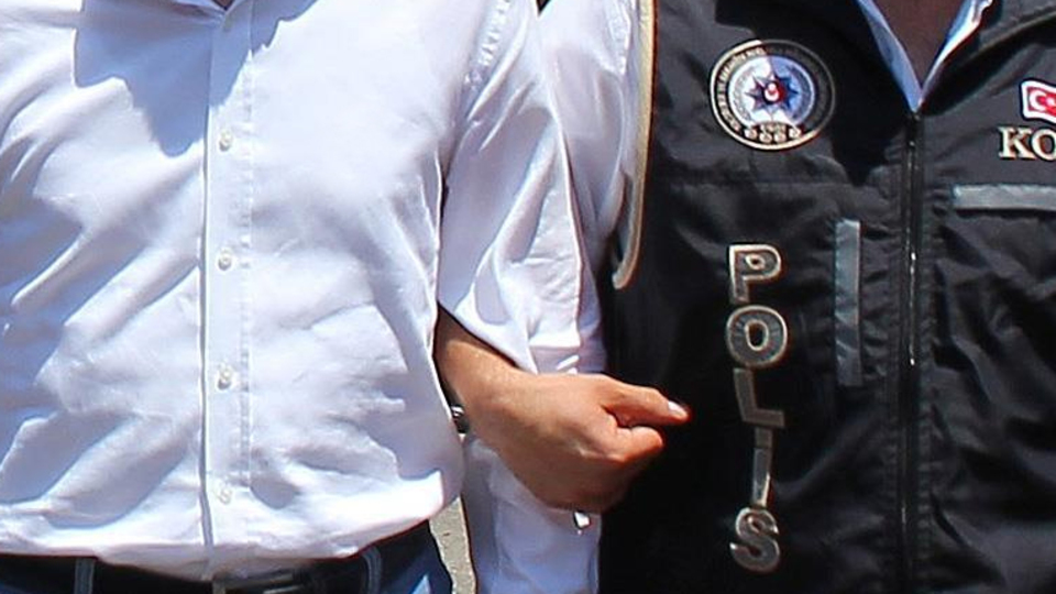 Komutanın kardeşi olduğu açığa alınınca ortaya çıktı