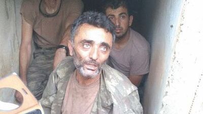 FETÖ'nün hain imamı gizlendiği delikten böyle çıkarılmış