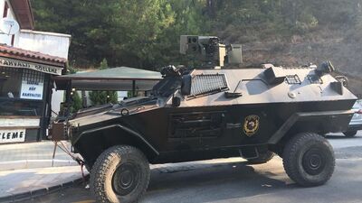 Üçü ekmek alırken görüldü!