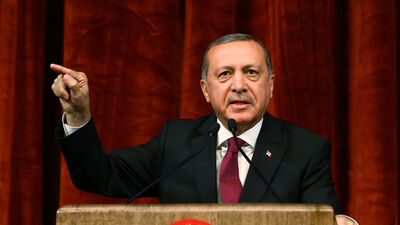 Erdoğan: Demokrasi nöbetini taçlandıralım