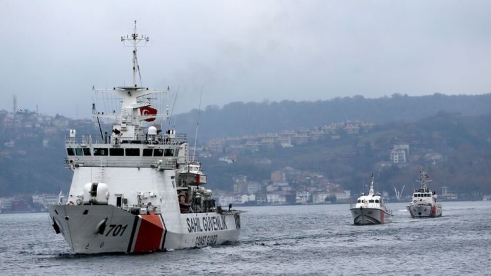 'Gemilerden ateş edin' emri verilmiş!