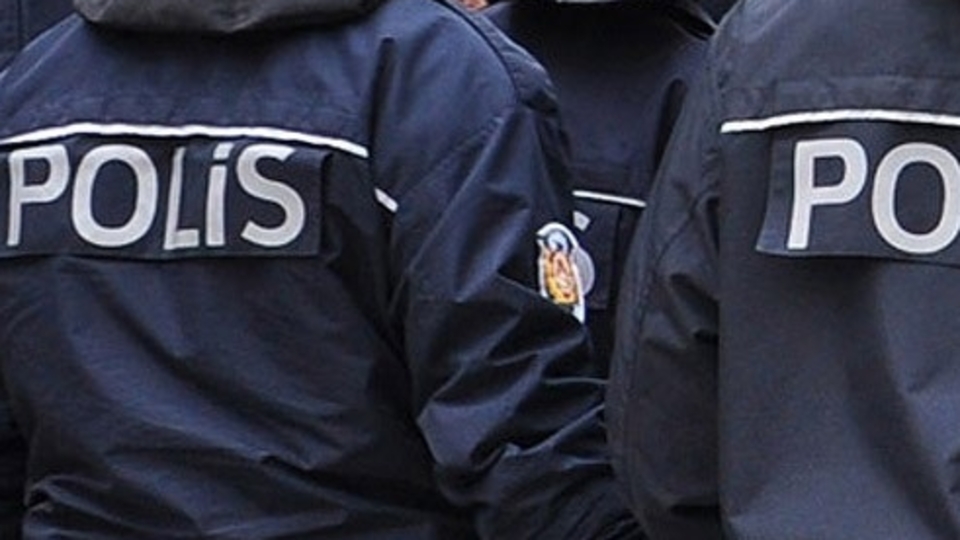 Darbecilere direnen polise ödül