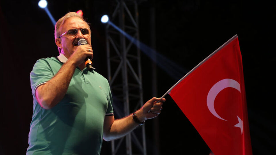 "Yanlışlıkla gözaltına alındılar"
